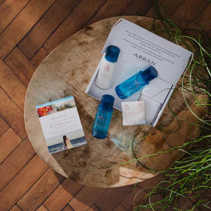 Arran Aromatics Kildonan Orris & Violet Leaf Discovery Sample Set lifestyle