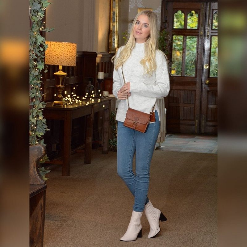 Ashwood Leather Vintage Mini Leather Shoulder Bag With Chain Strap Honey G-27 lifestyle