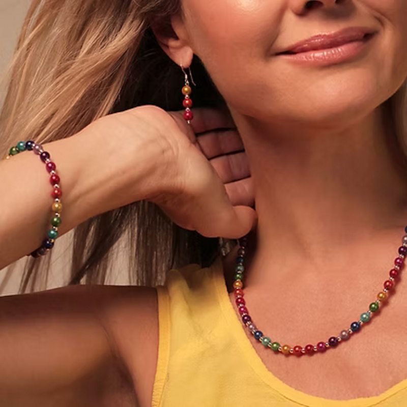 Carrie Elspeth Jewellery N1347 Rainbow Glow Necklace model