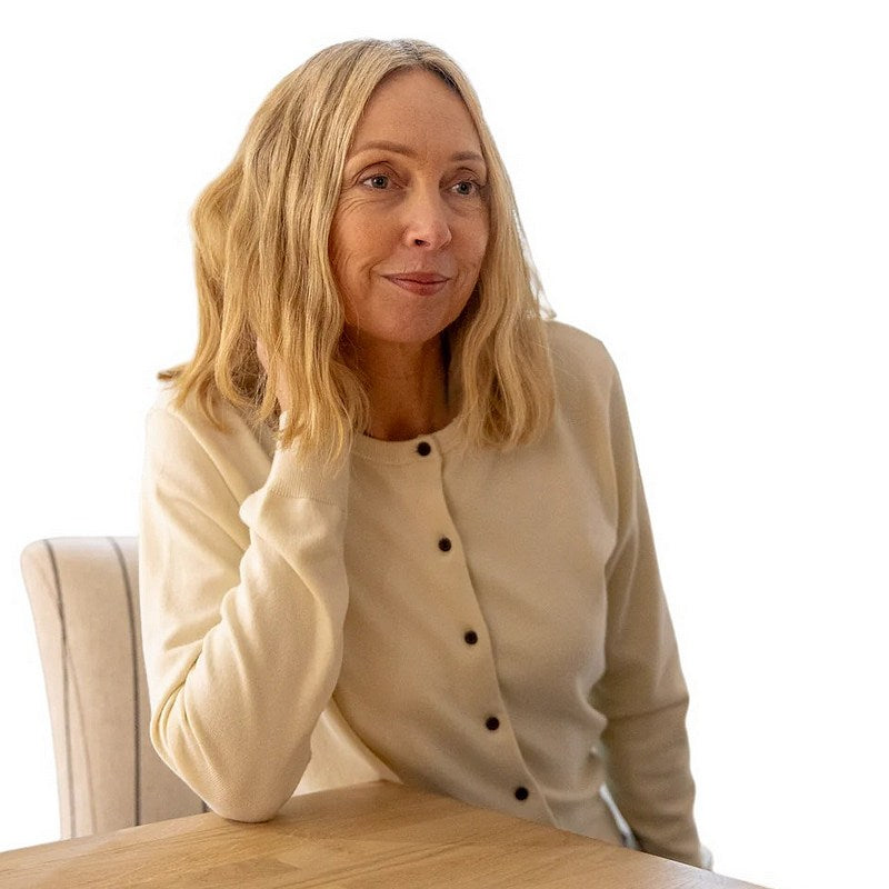 Chalk Clothing Cardigan / Jumper Caroline Cardigan Light Stone One Size model