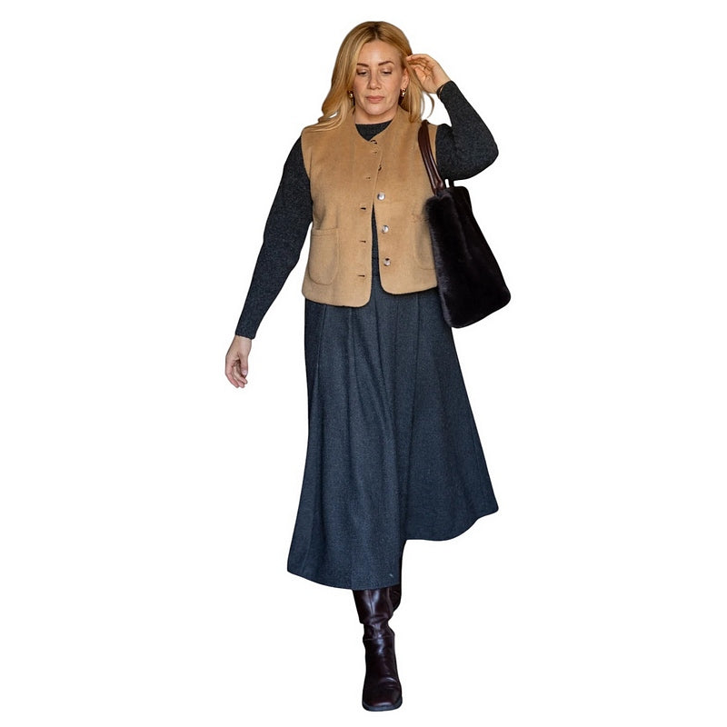 Chalk Clothing Demi Gilet Camel on model main