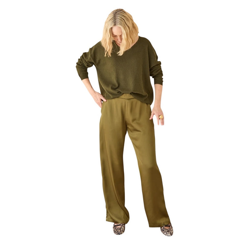 Chalk Clothing Evie Trouser Avocado on model 2