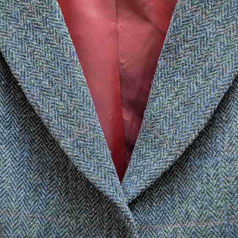 Eliz Scott Harris Tweed Taylor Long Gilet Blue HD509 lapel