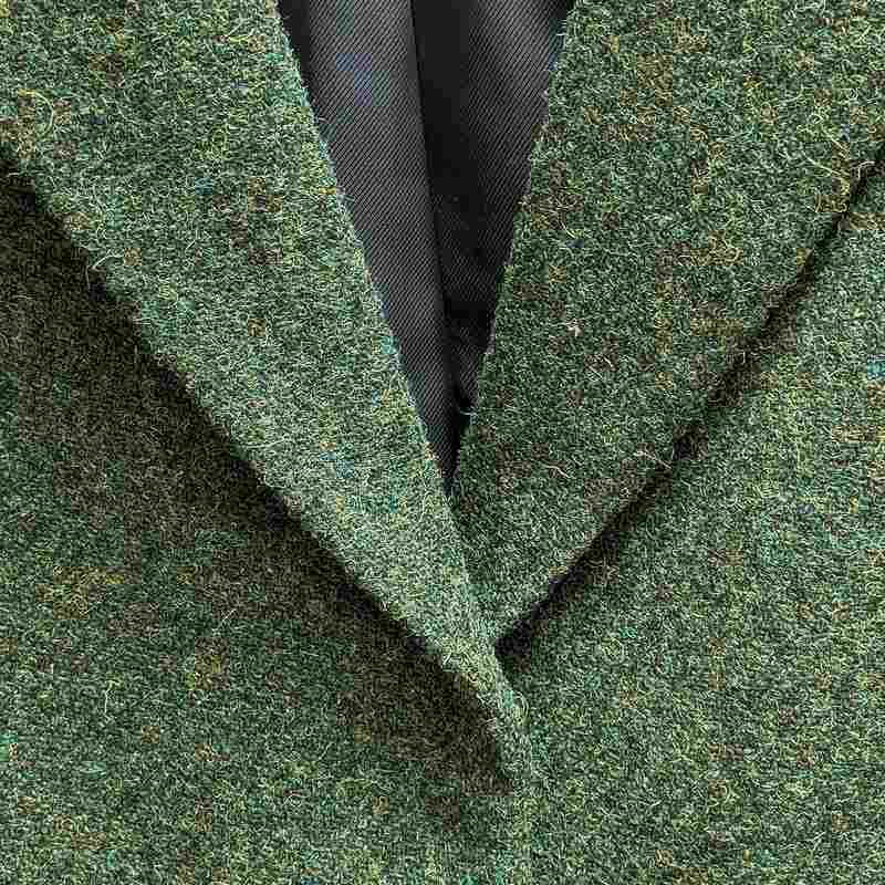 Eliz Scott Harris Tweed Taylor Long Gilet Green 252 lapel 1