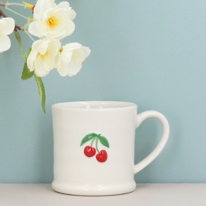 Gisela Graham Cherries Stoneware Mini Mug 80032 lifestyle
