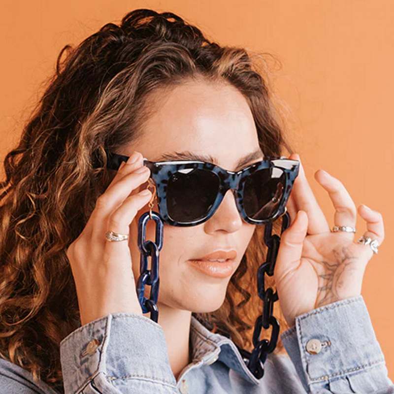 Goodlookers Glasses Chain Chunky Oval Blue Marble GX1065BLU model 2