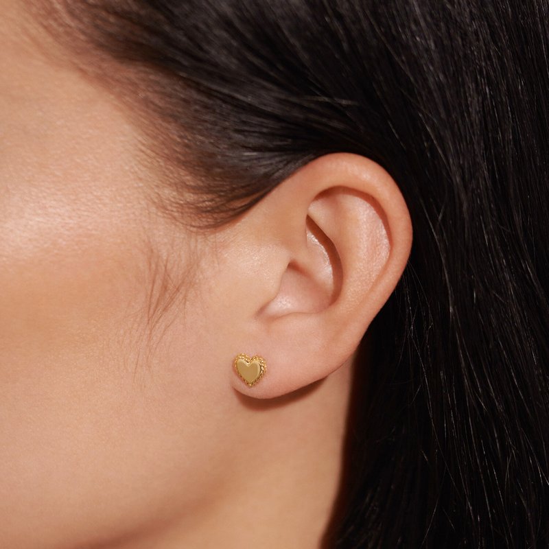 Joma Jewellery 6239 Beautifully Boxed Gold Earrings Heart Of Gold on model