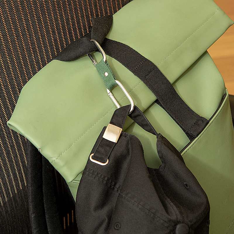 Kikkerland Dual-Clip Buddy CD688 lifestyle