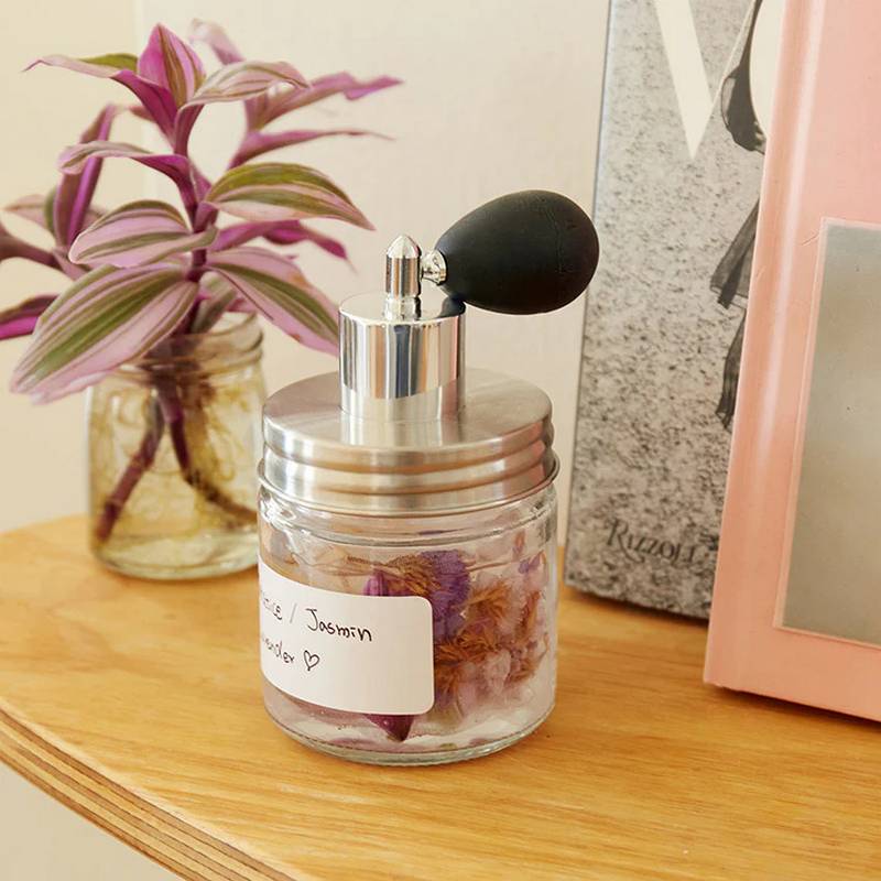 Kikkerland Huckleberry Make Your Own Perfume HB34 lifestyle