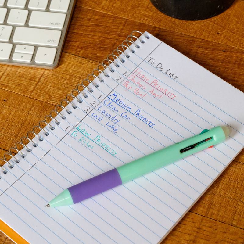 Kikkerland Multicolor Erasable Pen INK27-A lifestyle