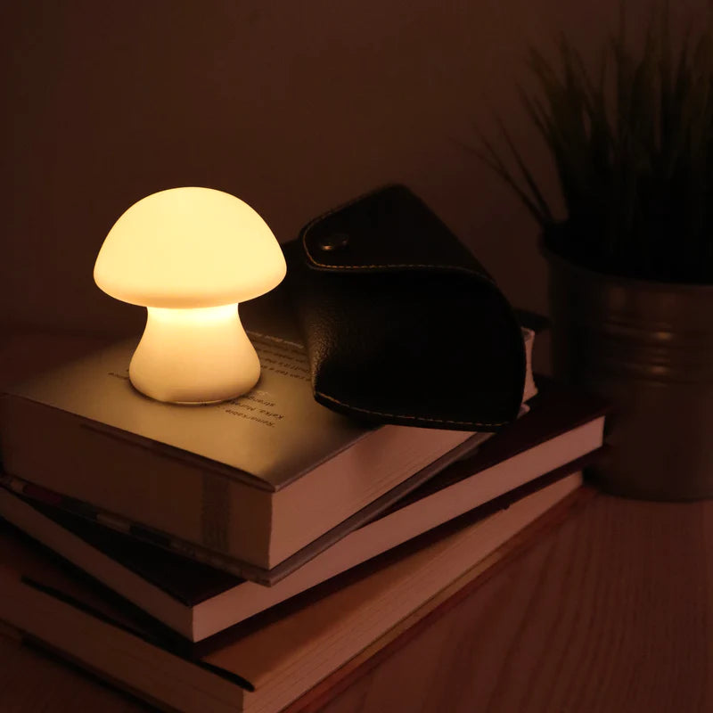 Kikkerland Small Porcelain Mushroom Light LT25-S lifestyle