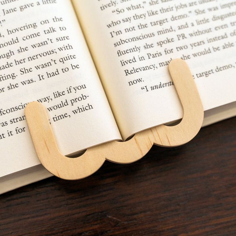 Kikkerland Wooden Page Holder ST138 lifestyle