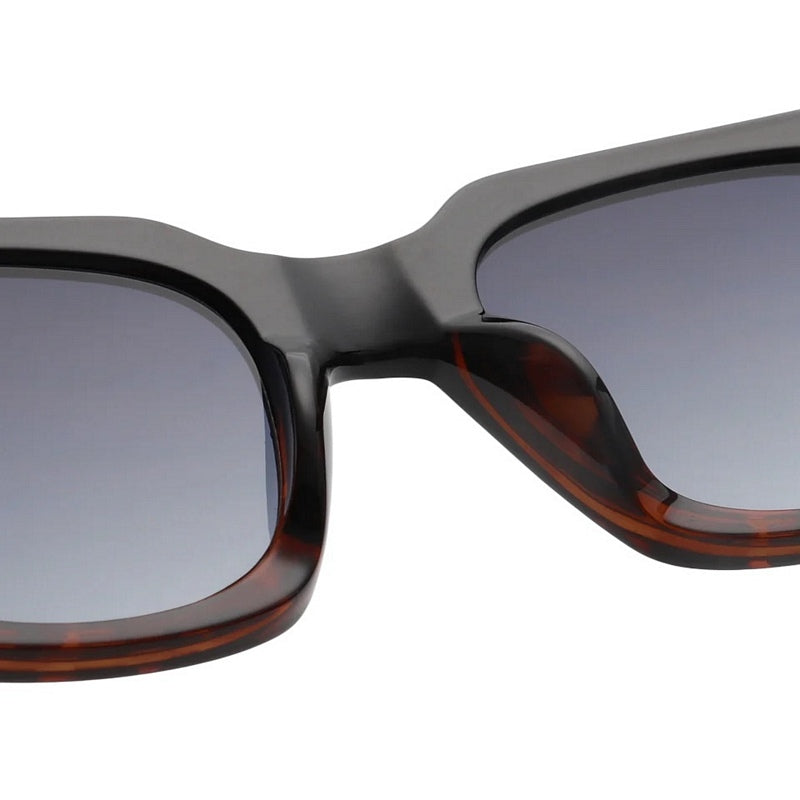 Kjaerbede Nancy Sunglasses Black Demi Tortoise KL1912-10 bridge detail