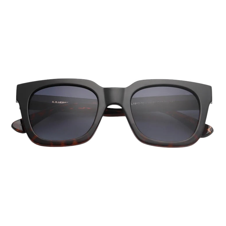 Kjaerbede Nancy Sunglasses Black Demi Tortoise KL1912-10 folded