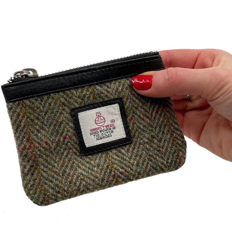 Maccessori Country Green Harris Tweed Coin Purse CB3026-C001T in model's hand