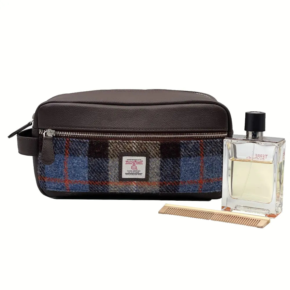 Maccessori Wash Bag Blue & Brown Tweed with items