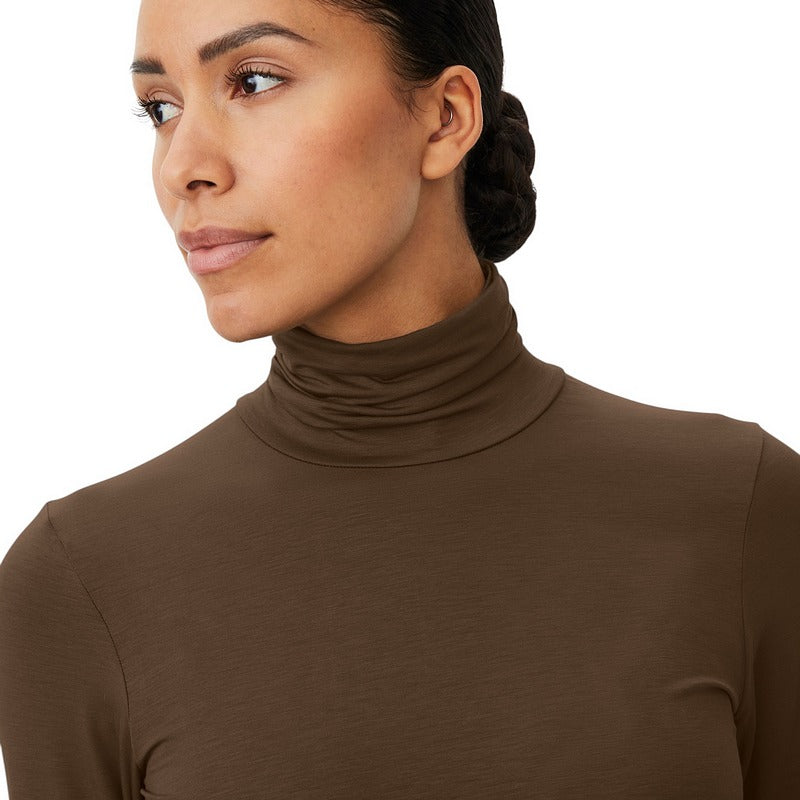 Masai Clothing Brooklyn Jersey Long-sleeved Top Slate Black 1011885-4116S on model close-up