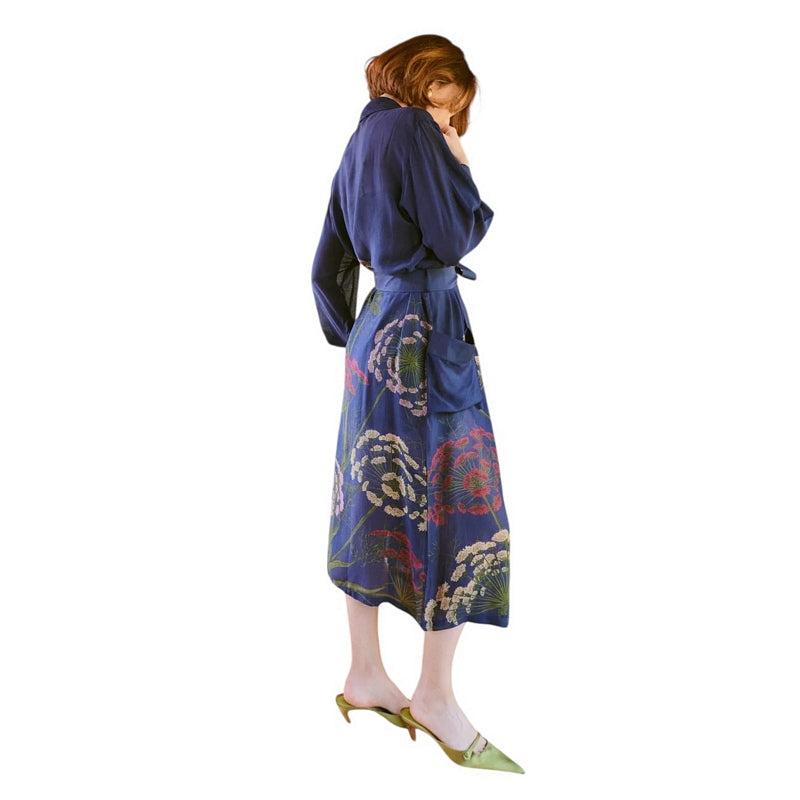 One Hundred Stars Dressing Gown Parsley Seed Navy on model side