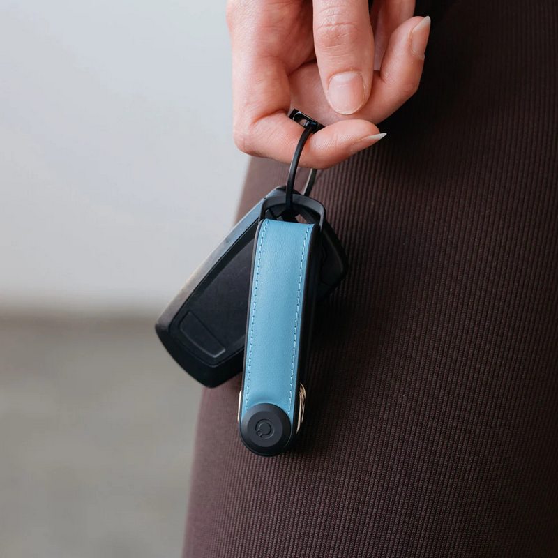 Orbitkey Key Organiser Hybrid Leather in Lake Blue lifestyle 1