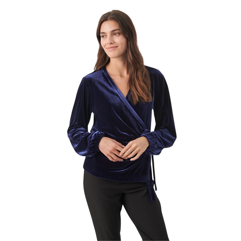 Part Two Clothing Dania Velvet Blouse Midnight Sail 30308162-193851 on model front