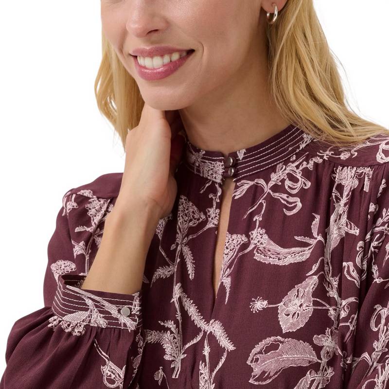Part Two Clothing Shiroma Blouse Tawny Port Botanical Print on model close-up
