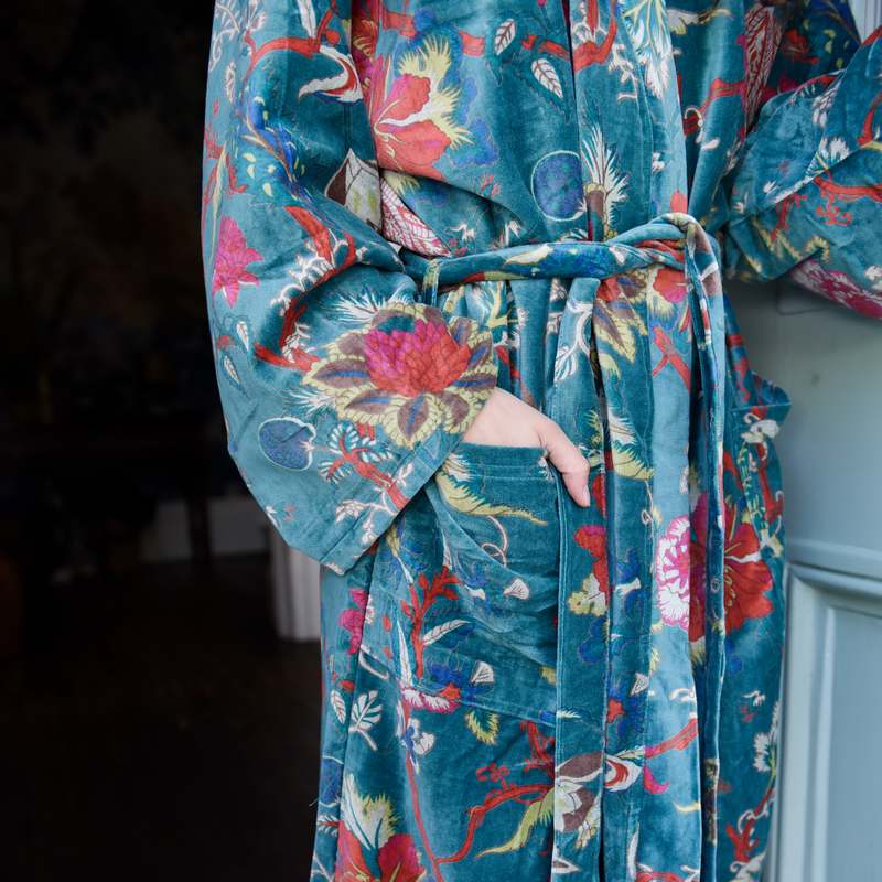 Powell Craft Velvet Teal Exotic Flower Dressing Gown With Satin Lining VDG415 on model pocket detail