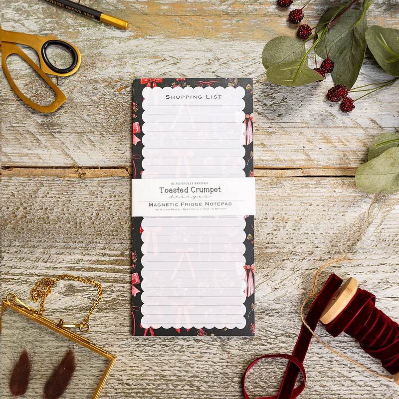 Toasted Crumpet Bows & Berries Magnetic Shopping List Pad SPAD83 lifestyle