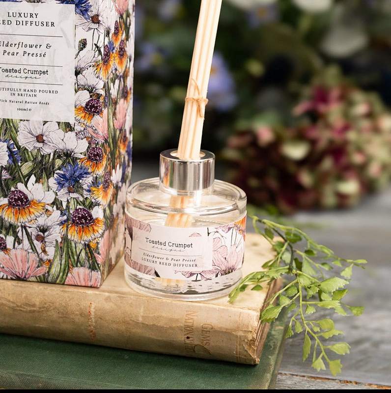 Toasted Crumpet Elderflower & Pear Presse Reed Diffuser detail