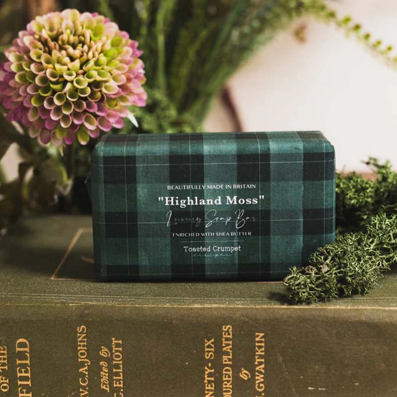 Toasted Crumpet Highland Moss Soap 190g SO108 lifestyle