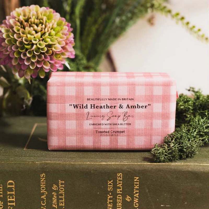 Toasted Crumpet Wild Heather & Amber Soap 190g SO107 lifestyle