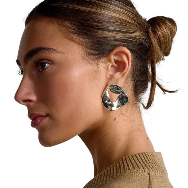 Tutti & Co Eclipse Large Scrunch Stud Earrings Silver EA679S model 2