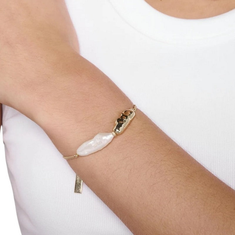 Tutti & Co Jewellery Lustre Bracelet Gold BR686G on model close-up