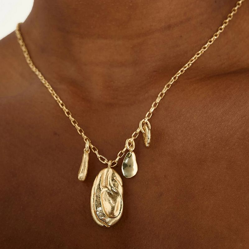 Tutti & Co Jewellery Silt Necklace Gold NE803G model