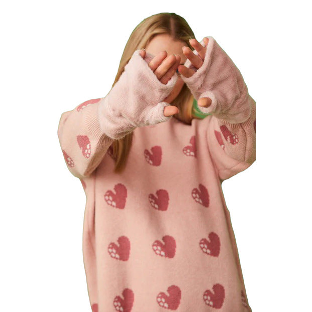Faux Fur Fingerless Gloves Pink CLUFM605A-B06 on model 2