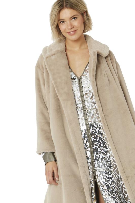 Faux Fur Maxi Coat Grey Mocha FMCT59A-D09 close-up