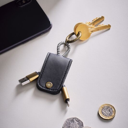 Gentlemens Hardware Keychain Charging Cable GEN502 lifestyle