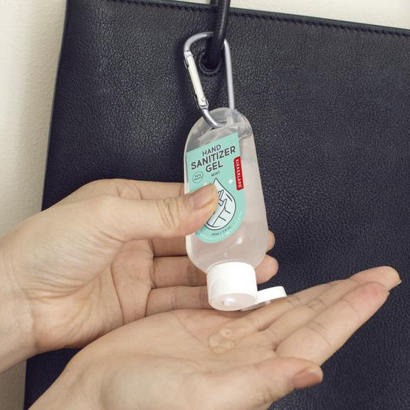Hand Sanitizer Gel Carabiner Mint in use