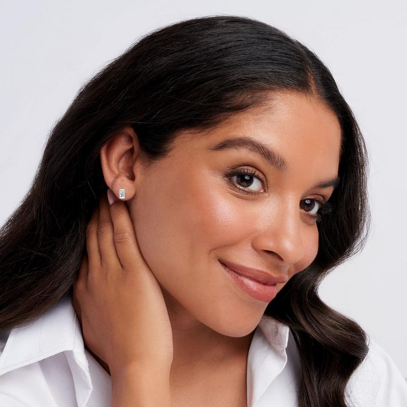 Joma Jewellery Tahlia Trio Gem Earring Cuff Pack on model 1