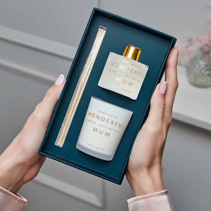 Katie Loxton English Pear & White Tea Reed Diffuser & Candle Wonderful Mum KLC295 lifestyle