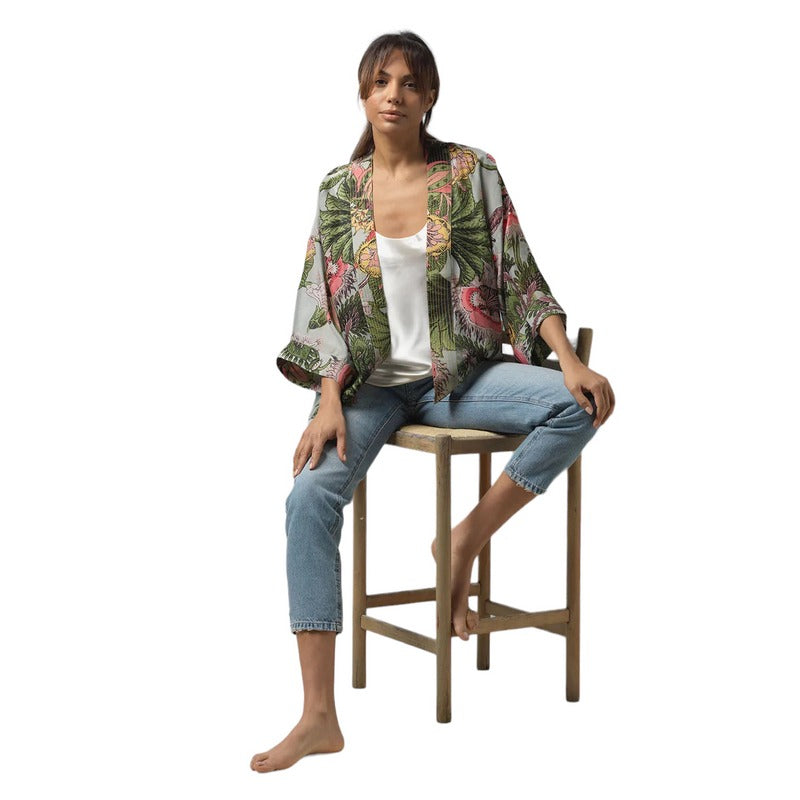 One Hundred Stars Kimono Eccentric Blooms Putty on model main