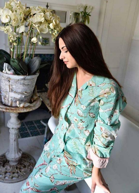 Powell Craft Mint Blossom Print Ladies Pyjamas SN32 on model 2
