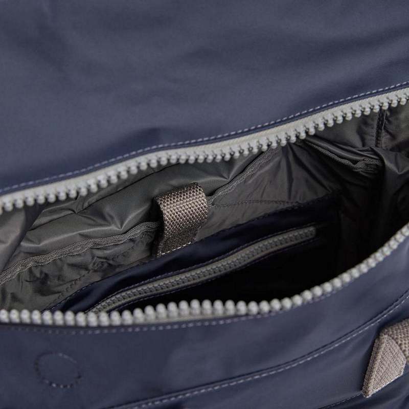Roka Backpack Canfield B Medium Midnight inside