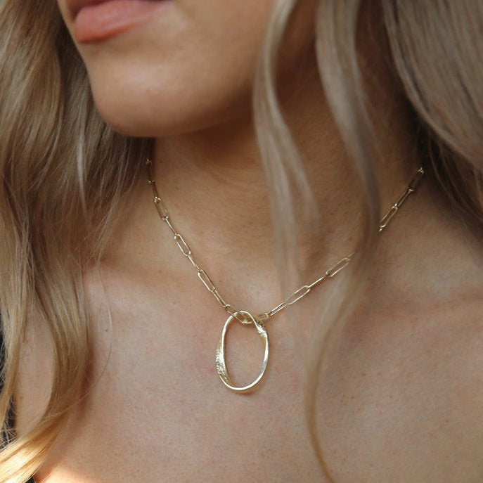 Tutti & Co Aspen Necklace Gold Plate NE521G on model