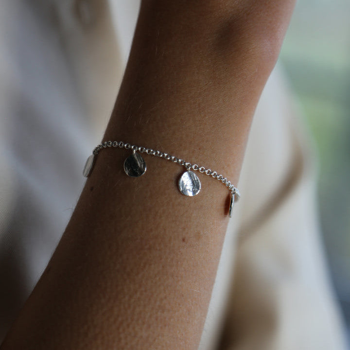 Tutti & Co Coastal Bracelet Silver-Plated BR547S on model