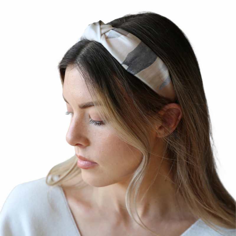 Tutti & Co Haze Knot Headband HB44 on model 1
