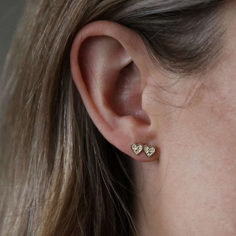 Tutti & Co Heartbeat Earrings Gold EA414G on model