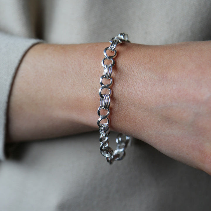 Tutti & Co Iris Bracelet Silver Plated NE559S on model