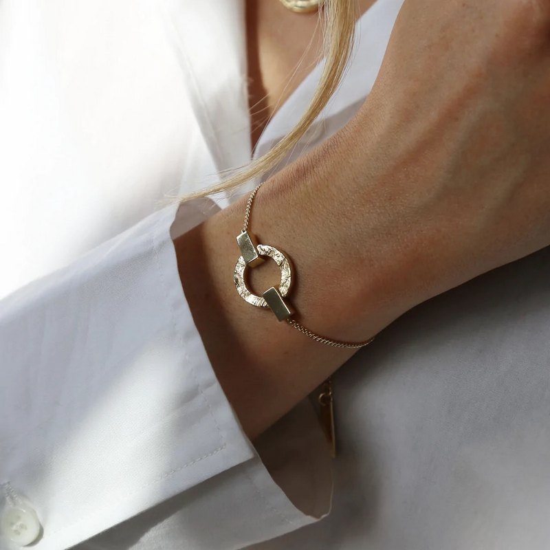 Tutti & Co Palm Bracelet Gold BR562G on model
