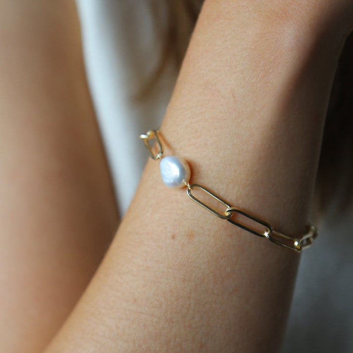 Tutti & Co Prosper Bracelet Gold-plated BR549G on model