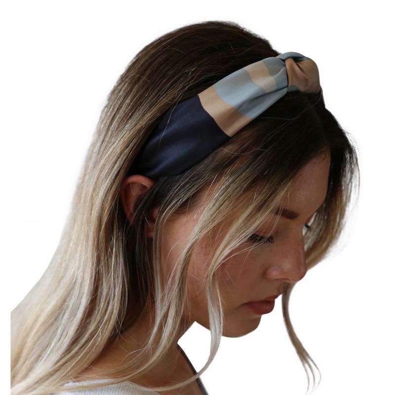 Tutti & Co Pure Knot Headband HB43 on model 2